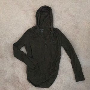 Liz Lange maternity, hooded long sleeve T-shirt